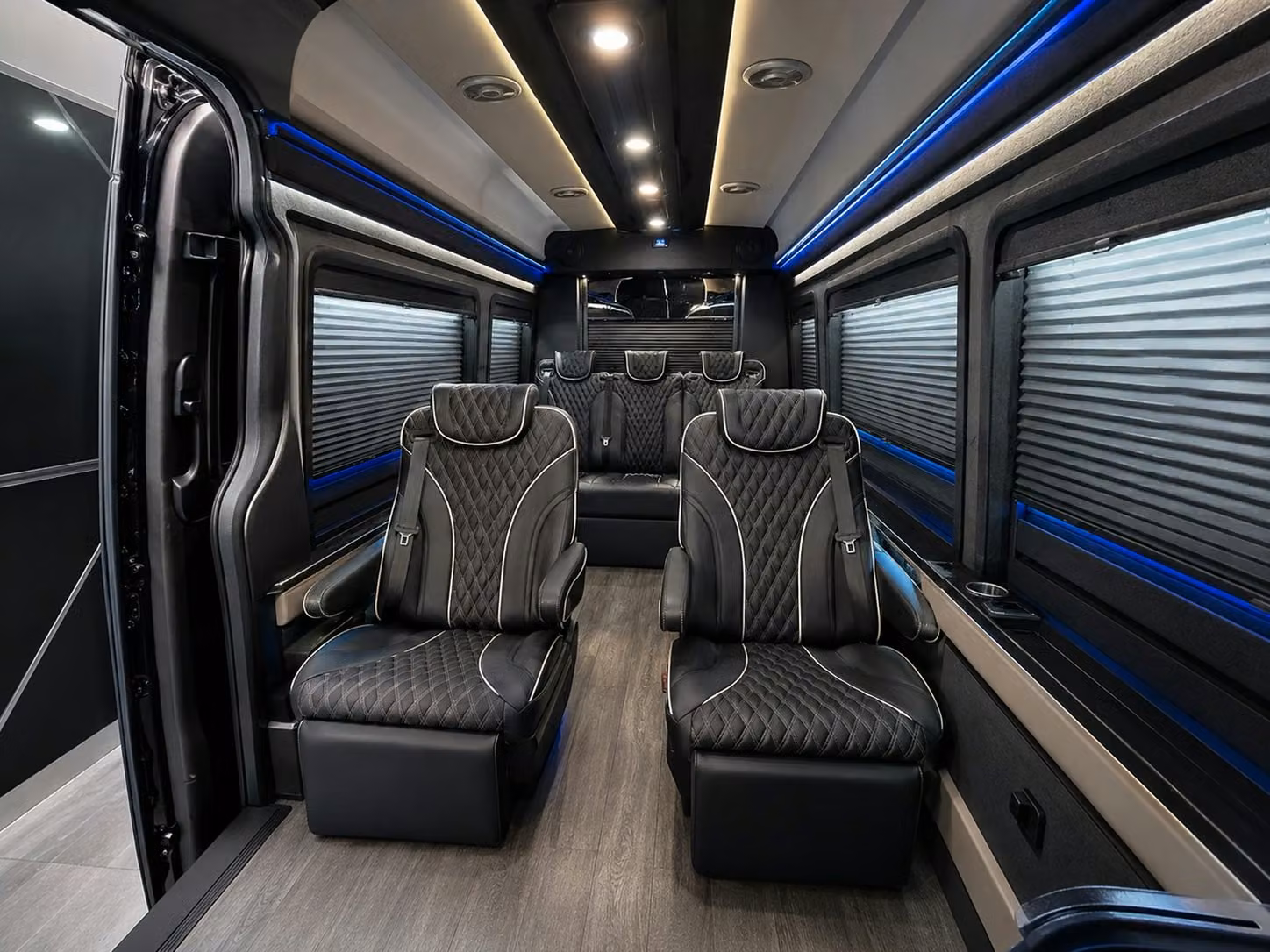 book airport transportation for weddings reunions and group travel in little rock