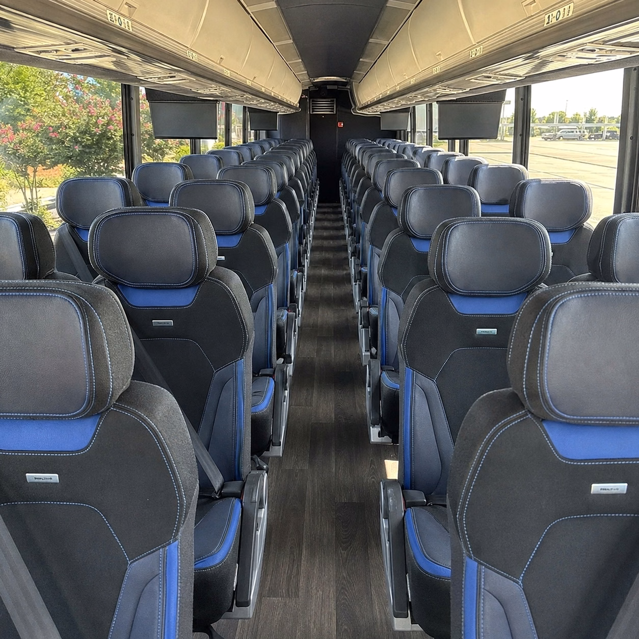 compare little rock bus rentals from a network of companies in minutes