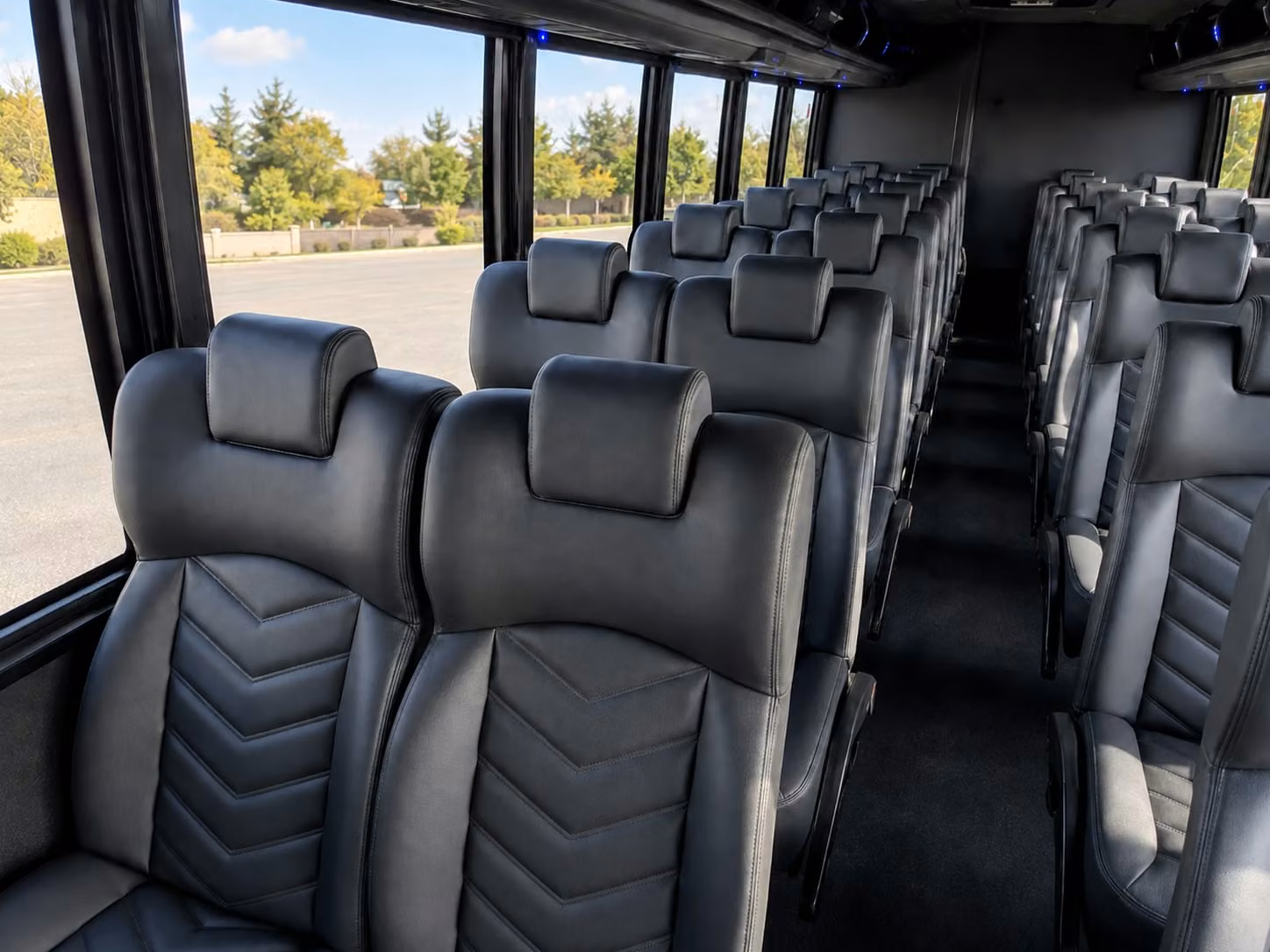 little rock 20 passenger minibus rental