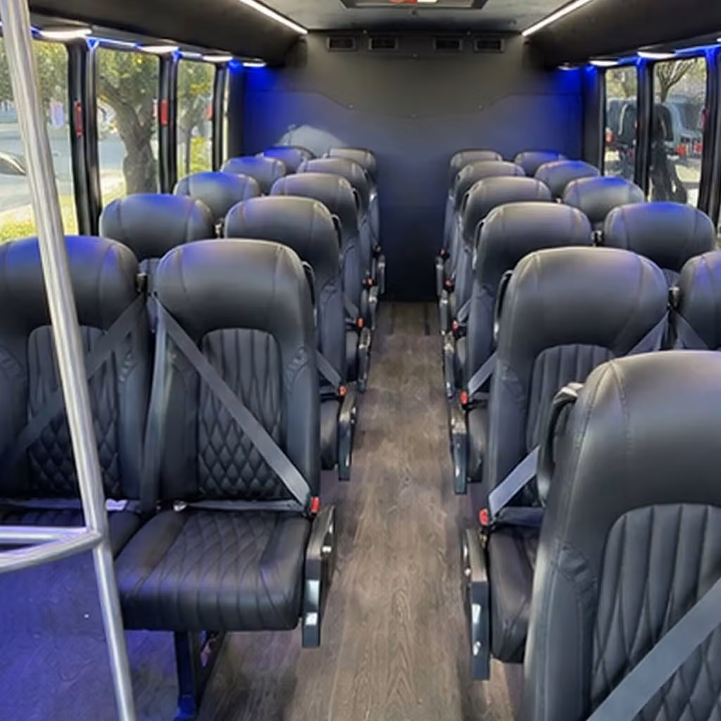 little rock 25 passenger minibus rental
