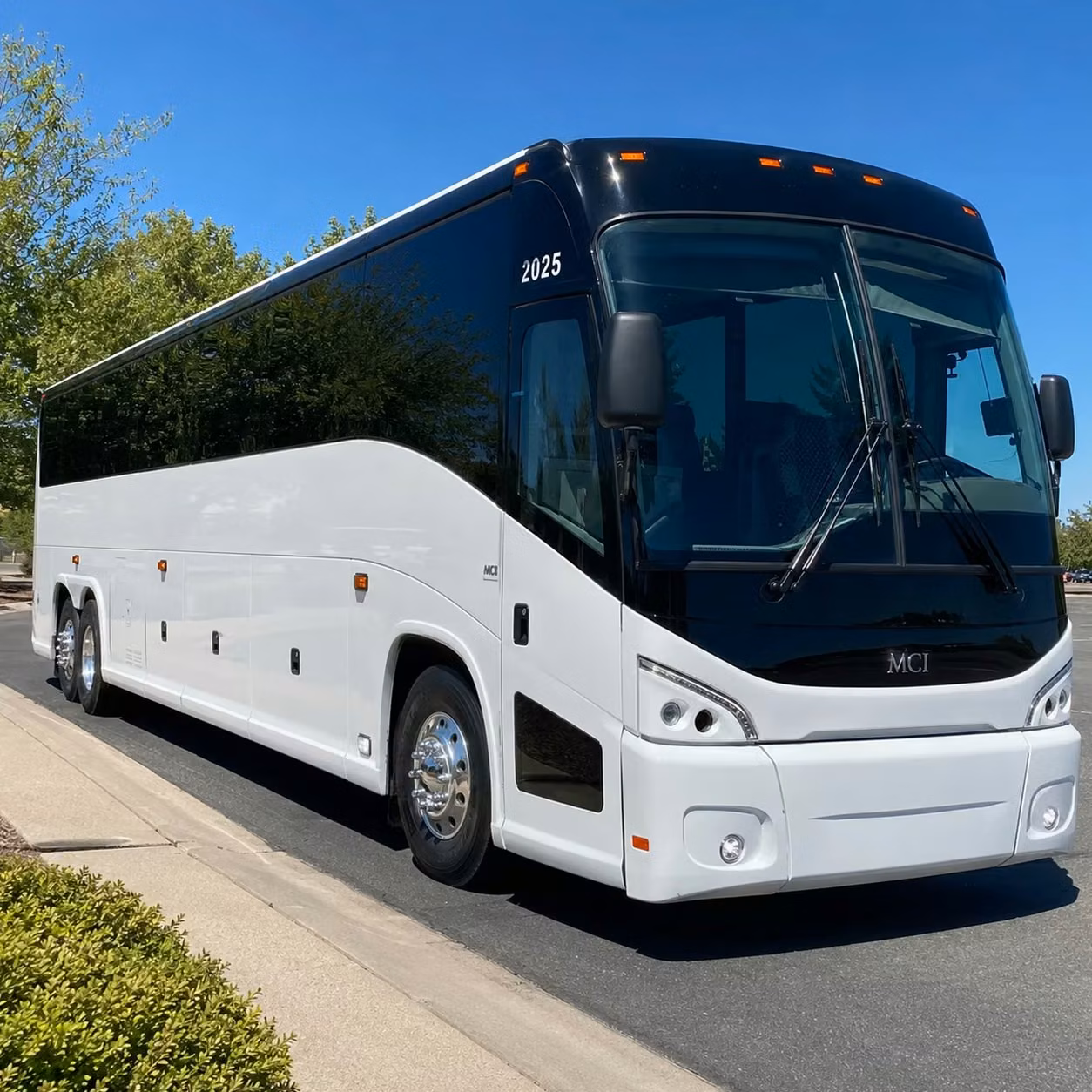 little rock charter bus rentals for school field trips to the clinton presidential library