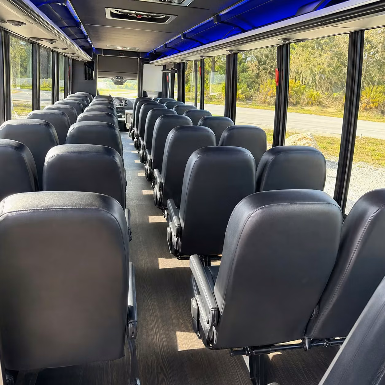 minibus rentals in little rock for smaller prom groups who want something sleek
